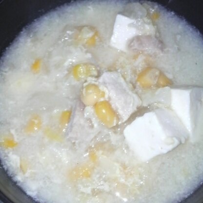 卵とお豆腐が洋風スープに美味しいです☆とろみが熱々をキープできて最後まで出来たてみたいで嬉しかったです！